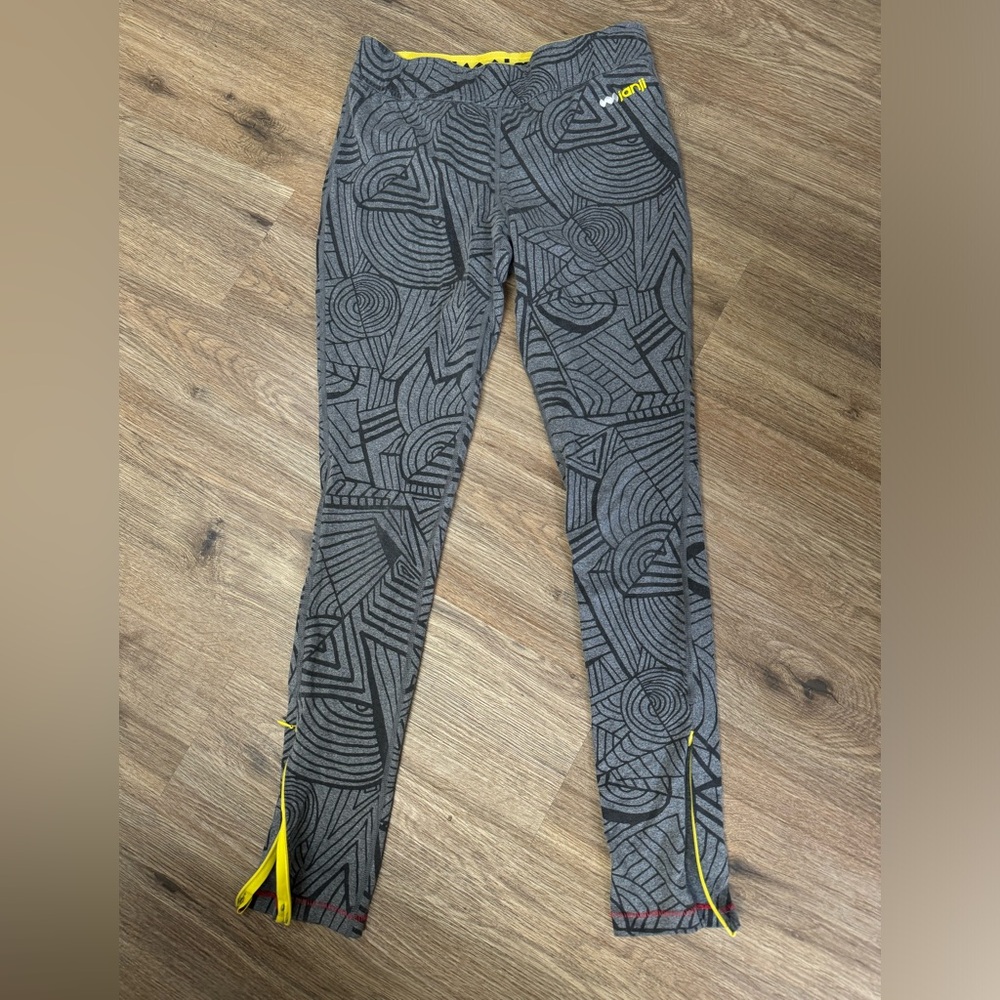 Janji Printed running tights women’s size medium